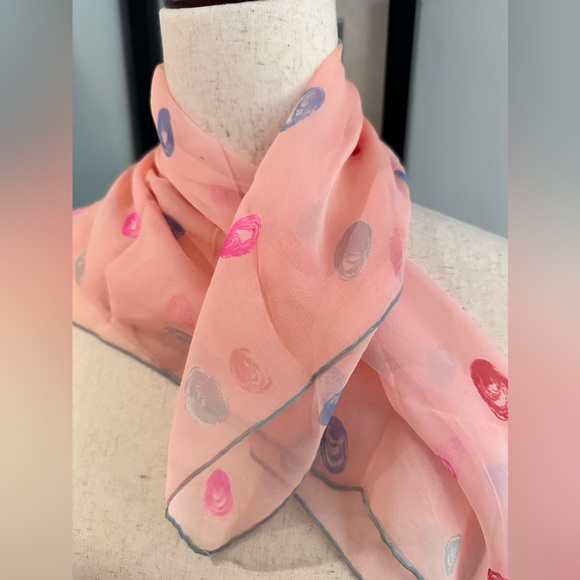 TALBOTS VINTAGE FLORAL SQUARE SCARF 22”x22 - Picture 4 of 11